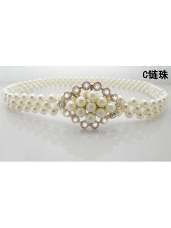 เข็มขัดมุกสีขาว หัวติดเพชรและติดมุกตรงกลาง