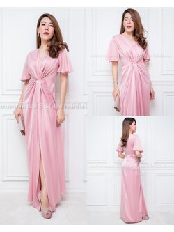 kudapy ชุดราตรียาวแขนสั้นมัดหน้าแต่งเอวสีชมพู เดรวผ่าหน้า ผ้าเครปซาติน มีซิบหลังอย่างดี