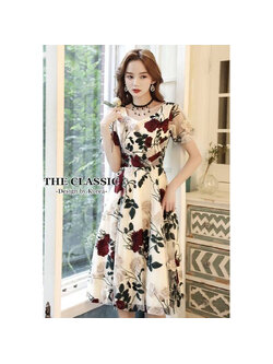 kudapy เดรสสั้นสีครีม งานปักแขนสั้น ใช้ผ้าเนื้อดีปักลวดลายดอกไม้ ดอกใหญ่ ปักแน่นลายชัดสวย