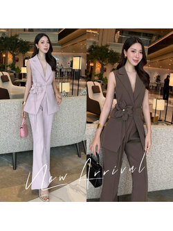 kudapy เซ็ทแขนกุดมาพร้อมกับกางเกงขายาว มีซับในทั้งตัว เสื้อแขนกุดปกสูท เย็บเข้ารูป กระเป๋าจริง