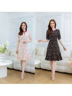 kudapy เดรสลายดอกจิ๋วน่ารัก มีดีเทลตัดสีพื้นขอบคอและกระดุม ช่วงชายกระโปรงเป็นระบายเฉียง