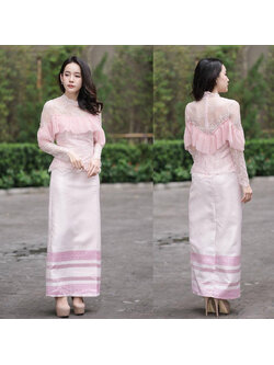 kudapy set เสื้อลูกไม้+ผ้าถุงสีชมพู แขนยาวแต่งระบาย เนื้อผ้าแบบเกรดเอ กระโปรงใช้ผ้าไหมทอลายอย่างดี