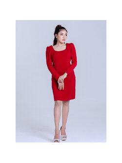 kudapy ชุดเดรสสั้นสีแดง คอยู เดรสทรงตรง แขนยาว แนวเรียบๆ สวยใส่ดูดี