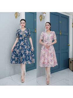 kudapy เดรสสั้นสีชมพู/สีกรม ผ้าชีฟองลายดอกไม้ กระโปรงบาน แขนตุ๊กตาจั้มปลายแขนด้วยอะไหล่มุก ช่วงคอวีแต่งอะไหล่มุกยาวมาจนถึงเอวต่อ