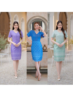 kudapy เดรสสั้นสีม่วง/สีเขียว/สีฟ้า เดรสผ้าลายไทย ตัวเดรสผ้าอัดกาวแต่งลูกไม้และกระดุมตรงกลาง