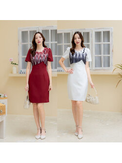 kudapy เดรสสั้นสีขาว/สีแดง ลายไทยครึ่งท่อนกระโปรงสีพื้น