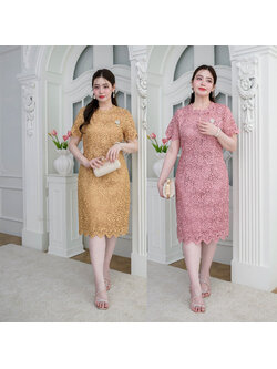 kudapy เดรสสั้นสีชมพูกะปิ/สีทอง ลูกไม้คอดอกไม้พรีเมี่ยม ลายดอกไม้สวยเต็มดอกดูหรูหรา ผ้าเงาดอกแน่นเรียงตัวสวย