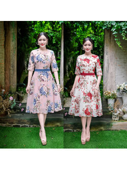 kudapy เดรสสั้นสีครีม/สีชมพู ผ้าชีฟองลายกุหลาบ แขนศอกกระโปรงทรงสวิงบาน ทรงเอวต่อแต่งแทบสีเดียวกับดอกไม้สวย