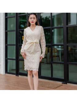 kudapy เดรสสั้นใส่ออกงานลูกไม้สีครีม สวยหรู ดูแพง มีผ้าผูกโบว์ แพทเทิร์นเป๊ะใส่แล้วหุ่นดี