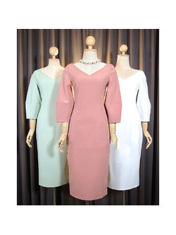 kudapy เดรสสั้นสีขาว/สีชมพูเข้ม/สีชมพูอ่อน/สีเขียวมิ้นท์/สีกรมท่า ทรงเรียบหรู ลัคชูรี่ลุคมากๆคอวี แขนศอก ใส่สบายกระโปรงสอบ ผ่าหลังเดินง่าย