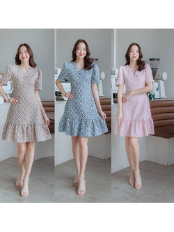 kudapy เดรสสั้นสีฟ้า/สีชมพู/สีน้ำตาล ผ้าทอคอวีลายนูนแต่งโบว์