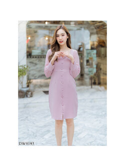 kudapy เดรสสั้นแขนยาวคอวีสีชมพู/สีฟ้า/สีกรม คอเหลี่ยมสีพื้นแขนชีฟอง แต่งกระดุมหน้า