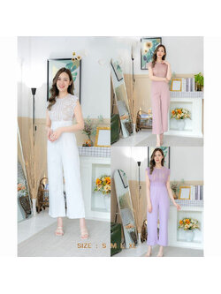 kudapy จั้มสูทขายาวสีชมพู/สีม่วง/สีขาว ขายาวทรงตรง แขนกุด แต่งผ้าระบายดอกคอกลม งานซิปหลัง