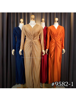 kudapy MAXIเดรสยาวสีโกล แดง ส้มอิฐ นำ้เงิน ทรงคอวี แขนยาว จับปมเอวทวิช กระโปรงผ่าหน้า ทรงเข้ารูป มีกระโปรงชั้นใน ซิปหลังใส่ง่าย