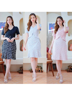 kudapy เดรสสั้นสีดำ/สีชมพู/สีฟ้า คอวีชายระบายลายดอก