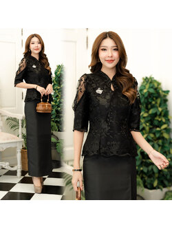 kudapy เสื้อลูกไม้สีดำ เนื้อลูกเนื้อไม้ปัก ช่วงแขนทรงกระบอกดีไซน์ตรงแขน เป็นซีทรูนิดหน่อย (เฉพาะเสื้อ)