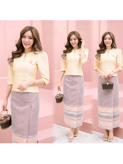 kudapy ชุดเซทสีเหลืองทอง ไหมรังขาว 3เส้น 4ตะกอ ให้ลุคส์ เรียบหรู สง่างาม แต่งคู่กางเกงหรือผ้าถุง ก็เข้าลงตัวมากๆเลย