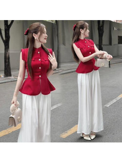 kudapy เซท 2ชิ้น เสื้อสีแดงแขนกุด ผ้าทวิต+กางเกงสีขาวขายาวทรงบาน