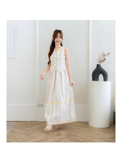 kudapy ชุดเซ็ทกระโปรงยาวบานสีขาว แขนกูด ลายเส้นตรง สวยดูดี