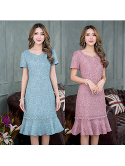 kudapy เดรสสั้นลูกไม้ทอลายนูนสีชมพูกลีบบัว ,สีเทาฟ้า ทรงขายดี ทรงใส่ง่าย ของทางร้านค่ะ มีดีเทลแต่งด้วยลูกไม้ลายกุหลาบลายสวยมากๆค่ะ