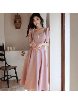 kudapy เดรสสั้นสีชมพู เดรสสั้นแขนสามส่วนกระโปรงทรงบาน สวยหวาน เรียบหรู สวยดูดี สไตล์มินิมอล ใส่ได้ทั้งงานกลางวัน