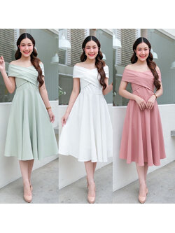 kudapy เดรสสั้นสีขาว/สีชมพู/สีเขียวมิ้นต์ เปิดบ่าไขว้อกใหญ่ กระโปรงบาน พริ้วๆ แบบไม่หวงผ้า