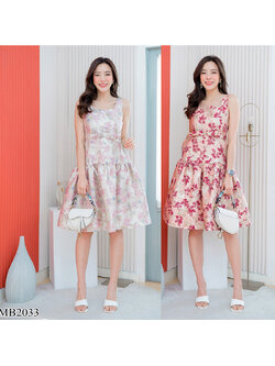 kudapy เดรสสั้นสีชมพู/สีแดง คอเหลี่ยมแขนกุดเอวผูกโบว์ลายดอกไม้