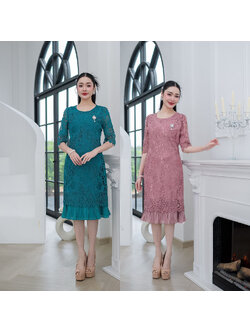 kudapy เดรสสั้นสีชมพูกะปิ/สีเขียว ลูกไม้ทอลายดอกไม้เนื้อนิ่มลายสวย แขนศอก เดรสทรงเรียบหรูใส่ง่าย แต่งชายกระโปรงพลีทด้านใน ผ้าทอลายเส้นเรียงสวยเกรดดี