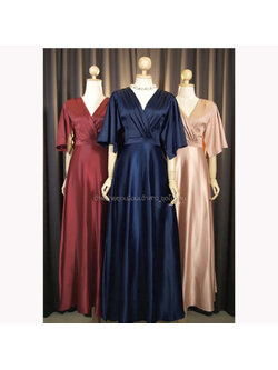 kudapy เดรสยาวสีแดง/สีกรม/สีครีมทอง คอวี แขนทรงระฆังพริ้วๆ พรางแขน พรางสะโพก ทรงสุภาพ ซิปหลังใส่ง่าย เนื้อผ้าใส่สบายมาก