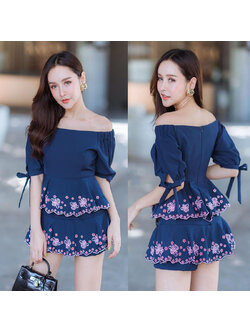 kudapy จั้มสูทขาสั้นสีกรมสวยขับผิว จั้มปาดไหล่ปลายแขนผูกโบว์