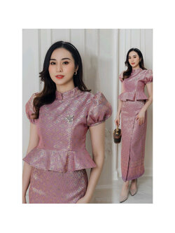 kudapy ชุดผ้าลายไทยคอจีนสีชมพู แขนสั้น เอวแต่งจีบสวยใส่ออกงานบุญ งานแเต่ง สวยดูดี
