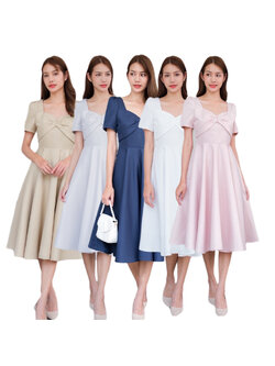 kudapy เดรสแขนสั้น คอเหลี่ยมวี คัตติ้งเริศแบบอลัง เข้ารูป เก็บทรง กระโปรงบานพริ้ว ใช้ผ้าเยอะ เจาะกระเป๋าลึก