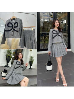 kudapy ชุดเซ็ททวิตผ้าพรีเมี่ยม ผ้าทวิตทอพิเศษใช้ด้ายดำสลับสีทองและเทาแต่ง กระโปรงแต่งจีบ มีดีเทลพิเศษเพิ่มความหรูหรา