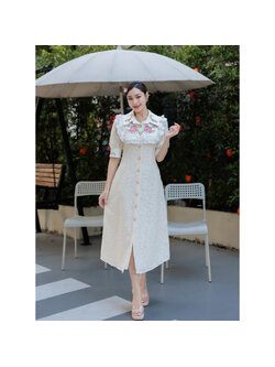 kudapy เดรสสั้นผ้าลูกไม้สีขาว,สีครีม งานปักดอกไม้น่ารักลุคคุณหนู รุ่นนี้ห้ามพลาด คอแต่งลูกไม้งานปักดอกไม้