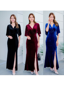 kudapy Maxi เดรสยาว ผ้ากำมะหยี่ นิ่มเนื้อหนา คอระหงษ์ ดีเทลคอวี แขนระฆัง กระโปรงหางปลา ผ่าหน้า