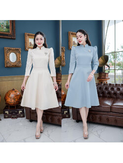 kudapy เดรสสั้นสีขาวงาช้าง/สีฟ้า ชุดไทยจิตรลดา ทรงแขนห้าส่วน ผ้าอัดกาวให้แล้วทั้งชุด เนื้อผ้านิ่มใส่สบาย เดรสความยาวคลุมเข่าใส่สวยสุภาพ