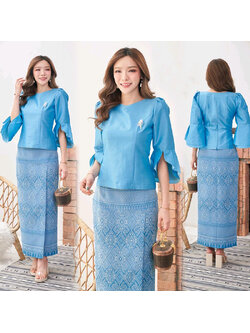 kudapy เซ็ทเสื้อผ้าไหม4 เส้น 3 ตะกอ สีฟ้า+ผ้าถุงผ้าฝ้ายทอลายขอพระราชทาน