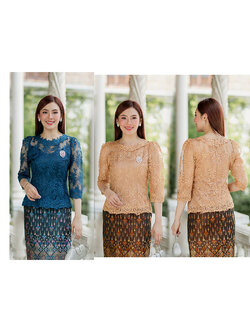 kudapy (เฉพาะเสื้อ) เสื้อลูกไม้สีน้ำเงิน/สีส้มทอง ตัวเสื้อใช้ผ้าลูกไม้ใยบวบเนื้อดีลายลูกไม้แน่นทั้งตัว ตัวเสื้อมาพร้อมซับในเนื้อดีในตัว
