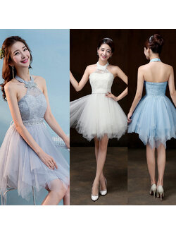 kudapy ชุดราตรีสั้นใส่ออกงาน สีฟ้า/สีเทา/สีขาว หน้าอกแต่งลูกไม้ ตกแต่งผ้าคล้องคอติดลายดอกไม้ เอวสม็อคหลัง