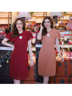 kudapy เดรสชีฟองอกระบาย ดีไซน์สวยดีเทลช่วงอกระบายวอลุ่มสองชั้น เนื้อผ้าเป็นชีฟองมีเทคเจอร์นูนเพิ่มความน่ารัก