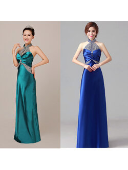 kudapy ชุดราตรียาวสีน้ำเงิน/เขียวมรกต คล้องคอ ปักเลื่อมเน้นช่วงเอว และปกคอจีน