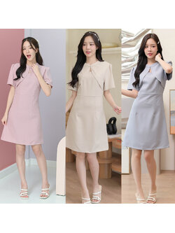 kudapy เดรสทรงเอแขนสั้น ดีไซน์เย็บติดเสื้อคลุม คอกระดุมมุก รูดไหล่แขนพองน่ารัก