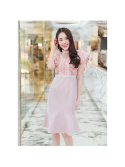 kudapy เดรสสั้นสีชมพู ลูกไม้คอมุกตัวสั้นใส่แล้วดูดีมากๆ