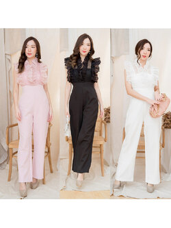 kudapy จั้มสูทสีดำ/สีชมพู/สีขาว เสื้อลูกไม้คอวีแขนกุดแต่งระบายขายาว