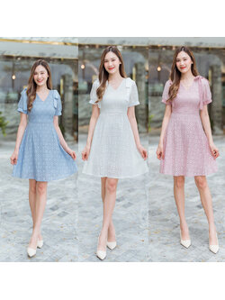 kudapy เดรสสั้นสีฟ้า/สีชมพู/สีขาว เดรสทำงานทรงบานไหล่ติดโบว์