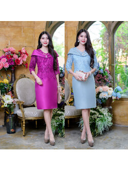 kudapy เดรสสั้นสีบานเย็น/สีฟ้า ผ้าไหมญี่ปุ่นบวกกับลูกไม้เงาทอผสมดิ้นปักตกแต่งเลื่อม ช่วงอกมีตกแต่งด้วยเข็มกลัดเพชร งานแขนศอกกระโปรงความยาวเท่าเข่า