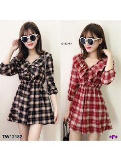 kudapy เดรสสั้นสีน้ำตาล แดง ดำ คอวีแขนยาว ผ้าทอลายสก็อต อกระบาย รอบเอวสม็อค