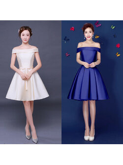 kudapy ชุดราตรีสั้นสีน้ำเงิน/ครีม แบบไหล่ปาด สไตล์วินเทจผ้าไหมดัชเชส กระโปรงทรงA แต่งโบว์2ชั้น ช่วงเอว (เชือกผูกหลัง)