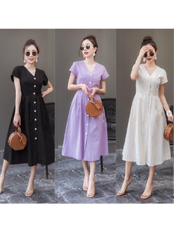 kudapy เดรสยาวคอวี สีพื้นดำ,ม่วย,ขาว คอวีกระดุมหน้า แต่งหลังเว้าเย็บจับจีบช่วงเอวงานสวยมาก