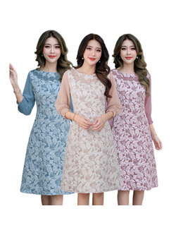 kudapy เดรสสั้นสีชมพูกะปิ/สีฟ้าคราม/สีครีม เนื้อนิ่ม กระโปรงทรงบานเล็กน้อย แขนสีส่วนจั้มยางยืดปลายแขน สวย รอบคอแต่งด้วยดอกไม้ลูกไม้สวยหวานมากๆ